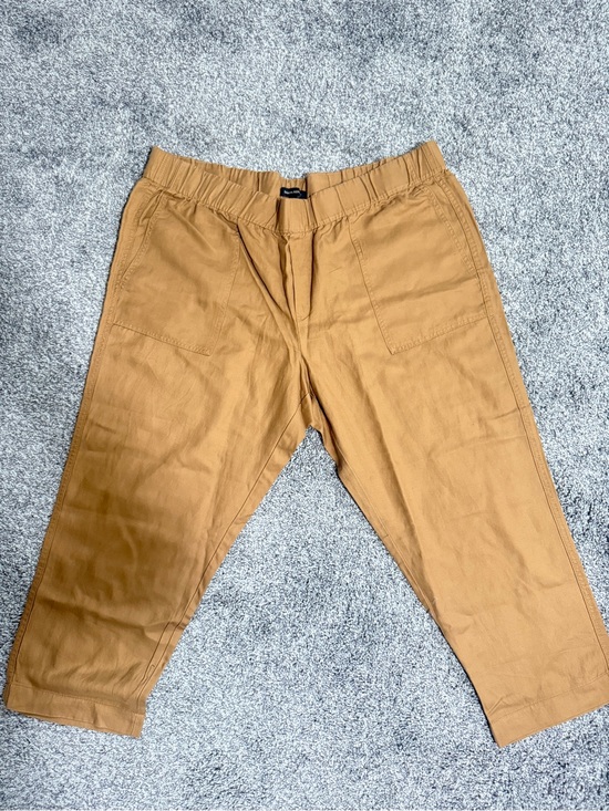 Banana Republic Pants - Women’s Banana Republic Tapered Crop Pant